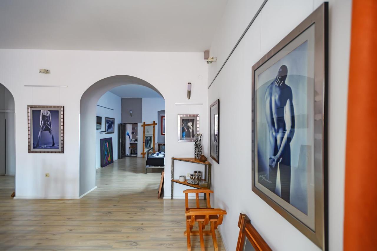 Lupino'S Gallery Apartment - Old Town Zadar Bagian luar foto