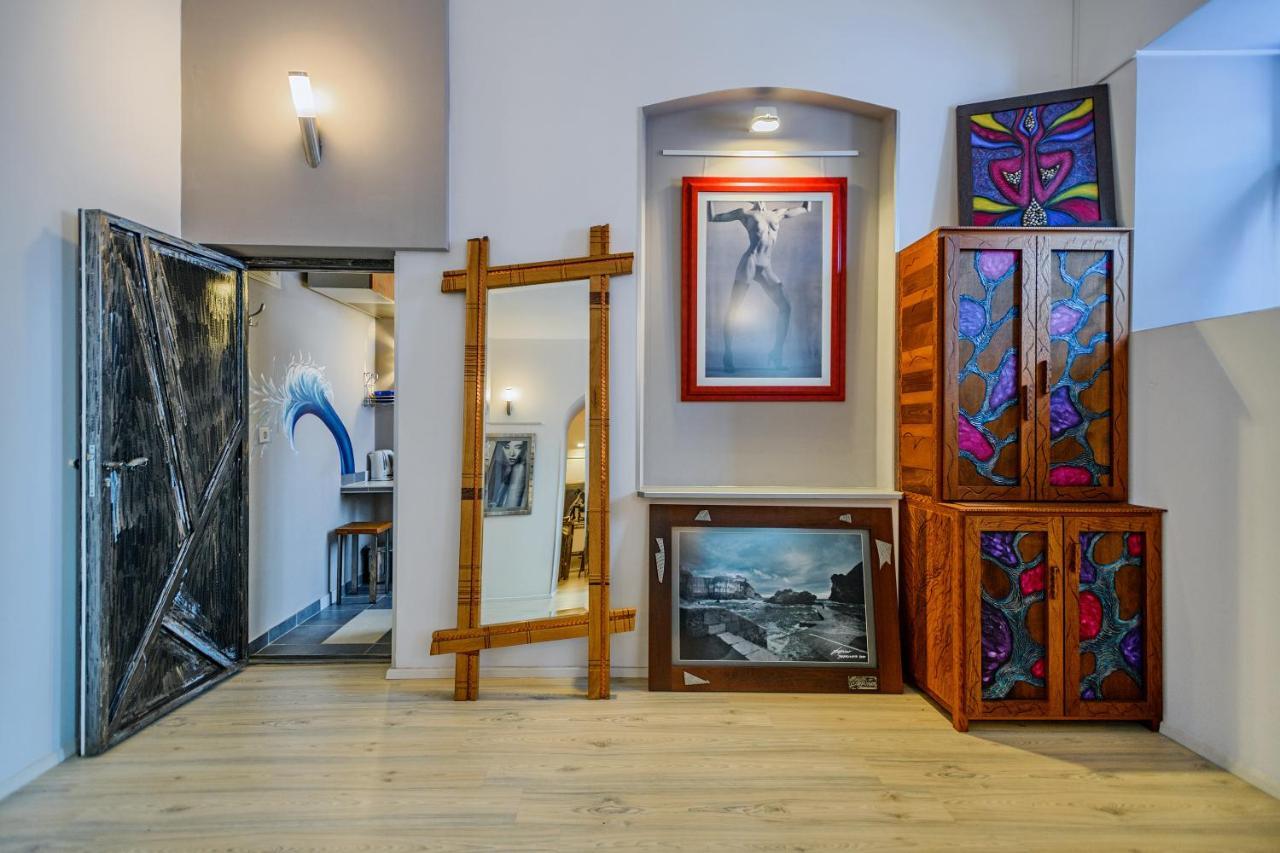 Lupino'S Gallery Apartment - Old Town Zadar Bagian luar foto